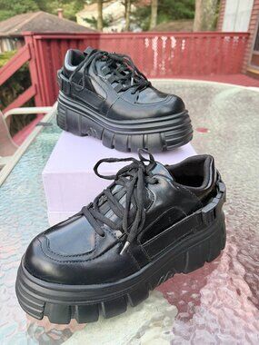 G.N.D. Chunky Platform Sneakers Black – Y2K Grunge Goth Bratz Shoes – Size 7